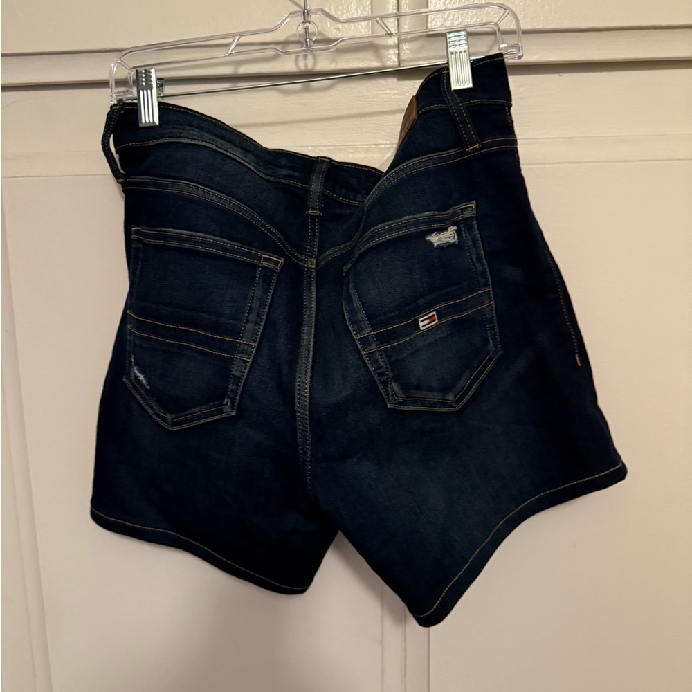 Tommy Hilfiger Men’s Blue Denim Shorts - Picture 2 of 5
